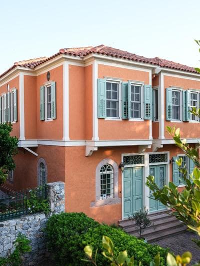 3BR Venetian-style Villa in Mytilene City Centre