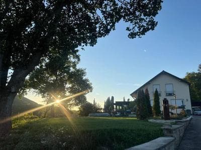 Ferien-Wohnung mit Pool in exklusiver Waldrand Lage