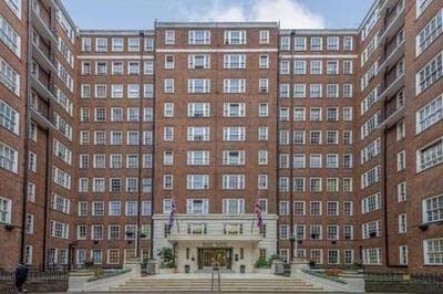 Spacious 3 bedroom flat in the heart of London