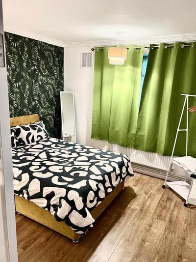 Private double room in the center of london