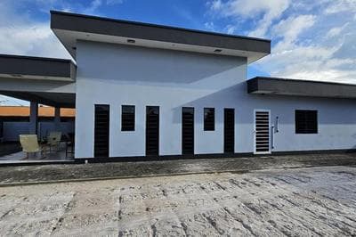 Paradijs in Paramaribo
