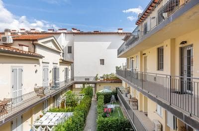 GuestHost - Florence Modern & Quiet Nest