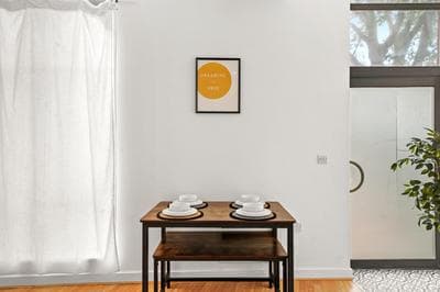 Luxury London Canary Wharf 2 bed apt
