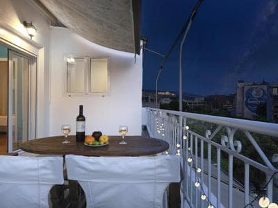 Acropolis View top floor apartment