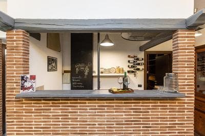Paruta by Rental in Rome