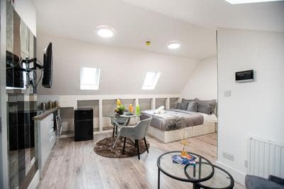 Spacious and Modern studio in London G