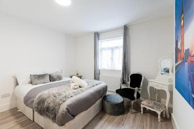 Large Studio Apartment 30 mins to Oxford Street (B)