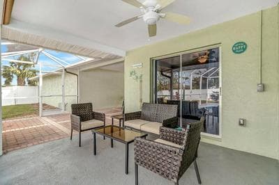Happy Place, Full Refund, Poolheat, Sleeps 6