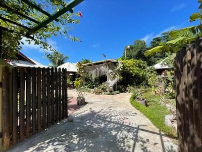 La Digue Holiday Villa