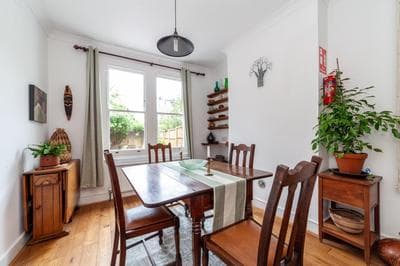 Charming Terraced 3BR House, 5 min Hither Green St