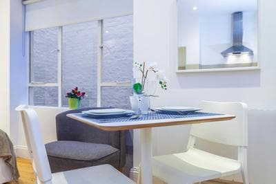 DevB2 - Lovely Self-Contained Radiant Studio w Patio
