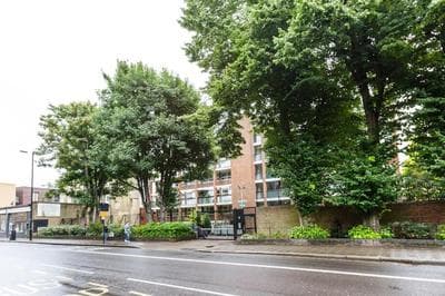 Colourful & Bright 2 Double Bedroom Flat Islington