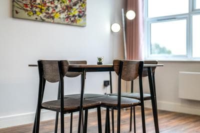 5 - West London Brand New Loft
