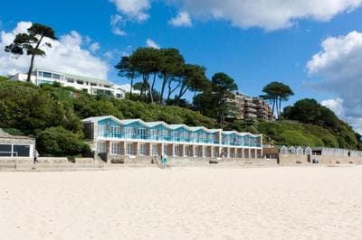 Dolphin Retreat close to Beaches and Harbour
