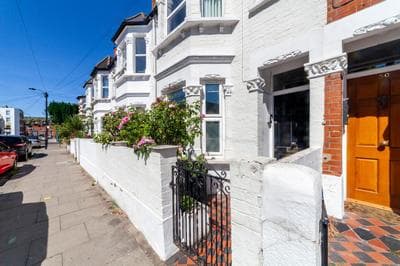 Splendid 2BR wprivate gdn, Fulham