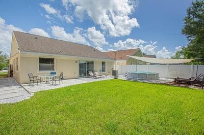 Cozy Farmhouse Villa w/ Pool near Airport & Parks