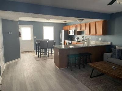 Beautiful 3 BR Townhome - Recently Updated!