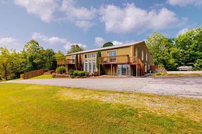 Hot Tub, Lake Monroe Views! 22-Acre Outdoor Oasis
