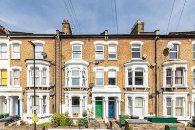 Large, Bright and Spacious 3 Bed Flat in London