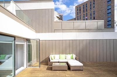 Modern, Stylish, Canalside PENTHOUSE Apartment Next to Wembley Stadium!