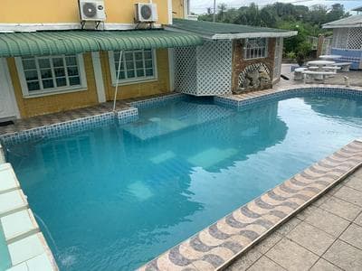 2 Bed Apartment - Sleeps 4 - Parking - Wifi