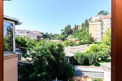 Cozy with balcony by NDP rent