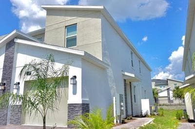 Comfy & Elegant condo sleeps 8 ppl near Disney