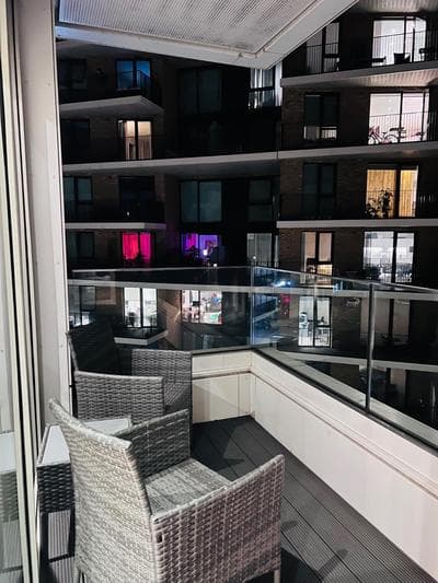 Lovely Royal Wharf 2 Bed