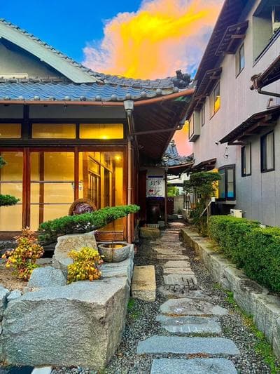 ゲストハウス母家-グループ,家族向け,最大20名様まで,全3部屋個室,ペット同伴可能は1室のみ
