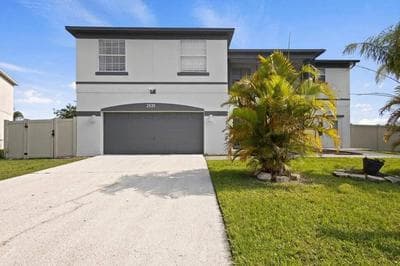 fun and cozy house near Disney