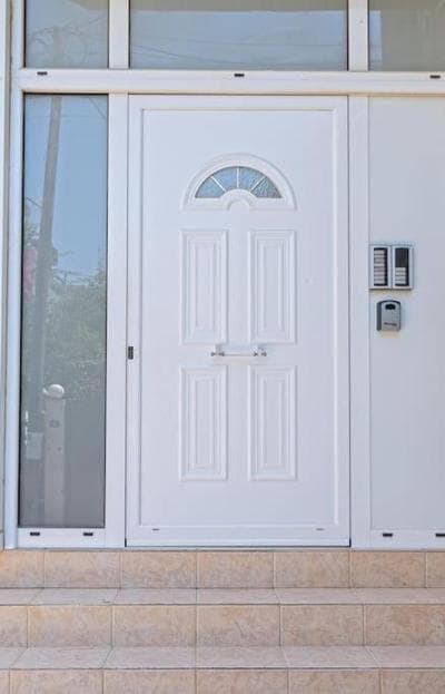 Bright Apt Close to the Beach