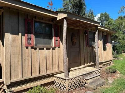 Blissful Nook Tiny Home, Cozy Retreat, Hot Tub, Close to Town, Deep Creek, & Entrance to National Park