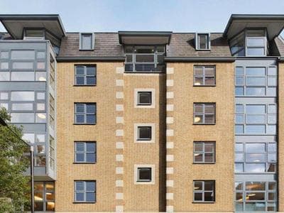 Luxury Serviced Flat With Private Patio, Mayfair
