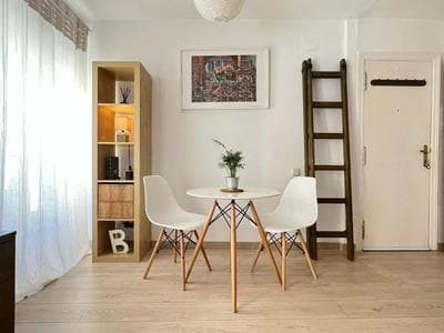 Lovely studio con balconcitos