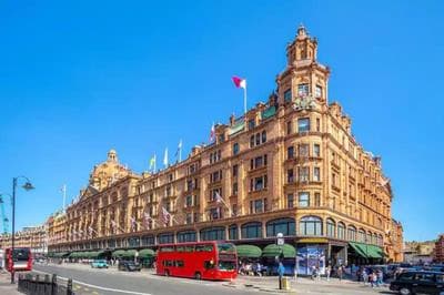 Harrods 2 Bed Lux Flat w/patio