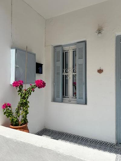 Cozy house with backyard at Iraklio Attikis