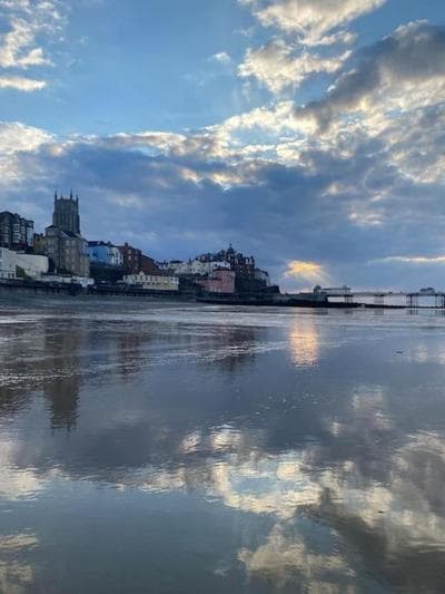 Stunning Cromer beach house with sea views
