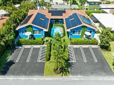 Prime Location Heated Pool Beach Nightlife