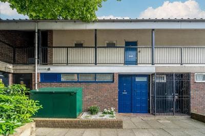JOIVY Striking flat with charming garden