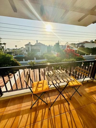 Coral Bay Seaview Apartment by Aria-Walk to Beach