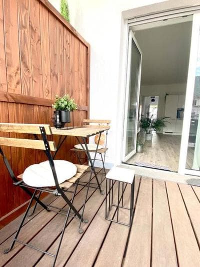 Modernes Trierer CityLoft mit großem Balkon