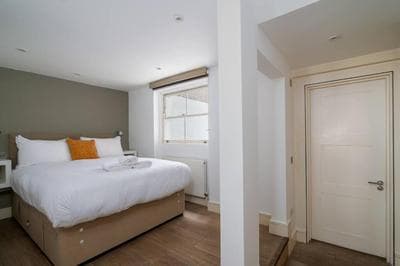 Elegant Apartment near Portobello Road Market