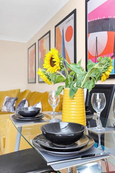 3 Bedroom house with patio near Canary Wharf