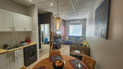 Pepper Korrel - Paarl - Self Catering Apartment
