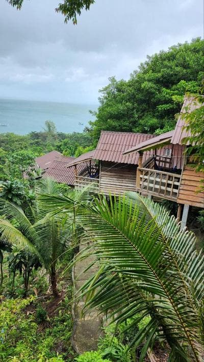 Kohrong Sea Views Bungalows