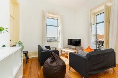 4BR Lisbon Apartament - Excellent Location