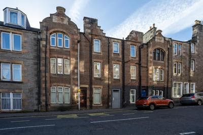 Beautiful Ground Floor Apartment