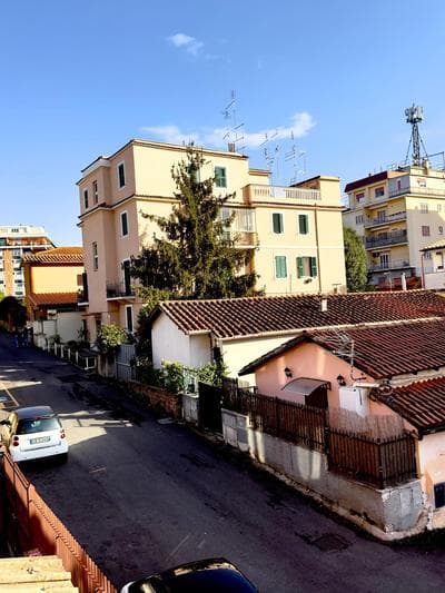 Gemelli-San Pietro-Trastevere-casa con posto auto