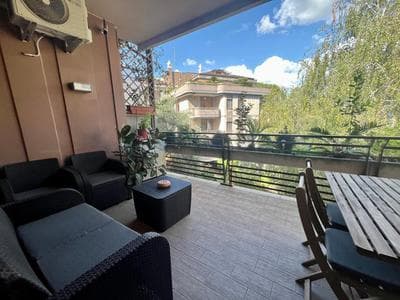 Moderno bilocale con terrazzo