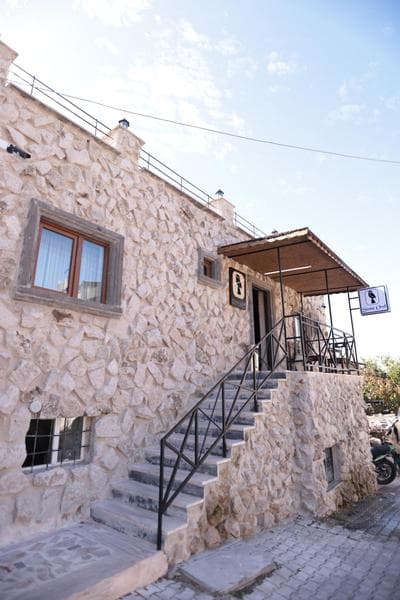 Stone Owl Otel & Restaurant